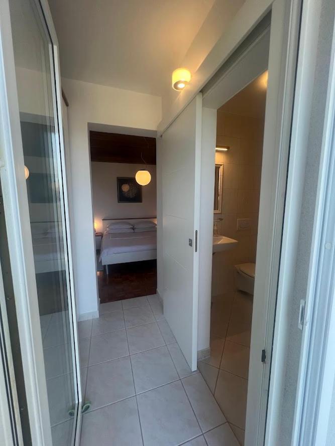 Vacation Family House On The Beach Stara Novalja Luaran gambar